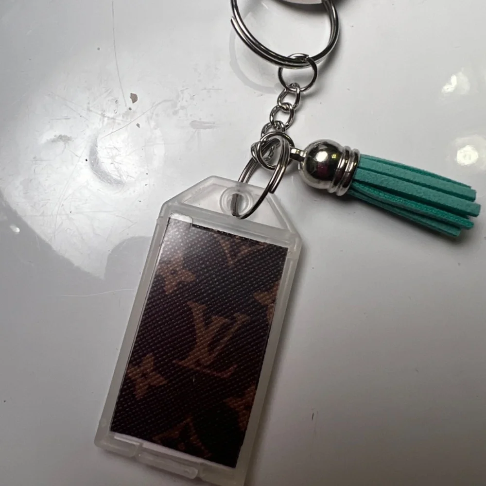 Embellished Key Chain - Picture 2 of 10